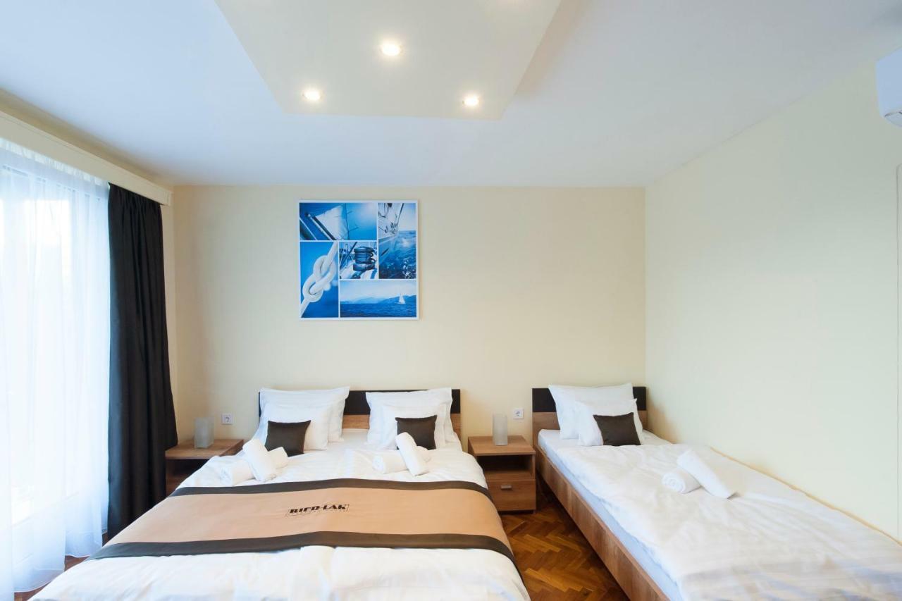 Bier-Lak Apartman House 71 Балатонлеле Екстериор снимка