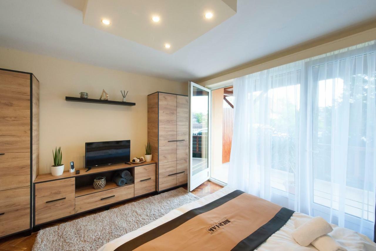 Bier-Lak Apartman House 71 Балатонлеле Екстериор снимка